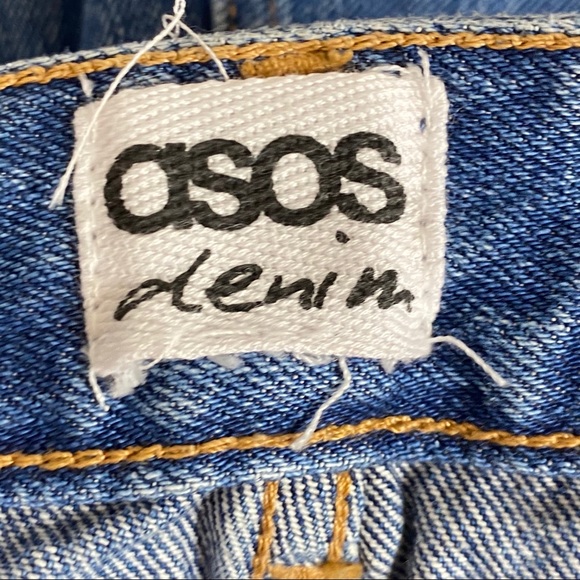 [ASOS] Ultra High Rise Cutoff Denim Jean Shorts - Picture 4 of 6